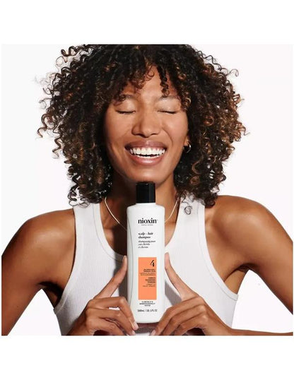 Shampoing Nioxin System 4 pour cuir chevelu et cheveux - 300 ml